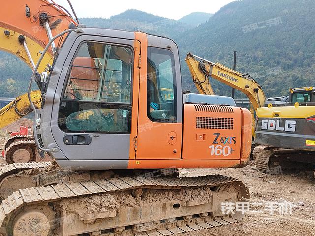 驾驶室整体（整机外观）