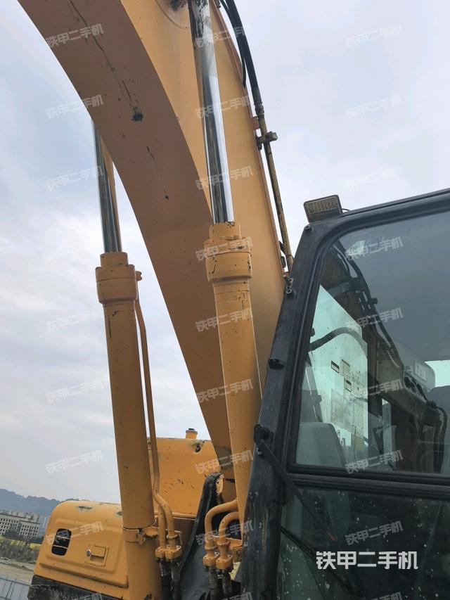 大臂油缸整體?豎拍（工作和回轉裝置）