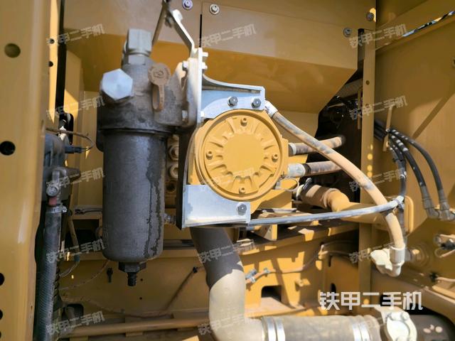 液壓泵斜45?左（大件艙室）