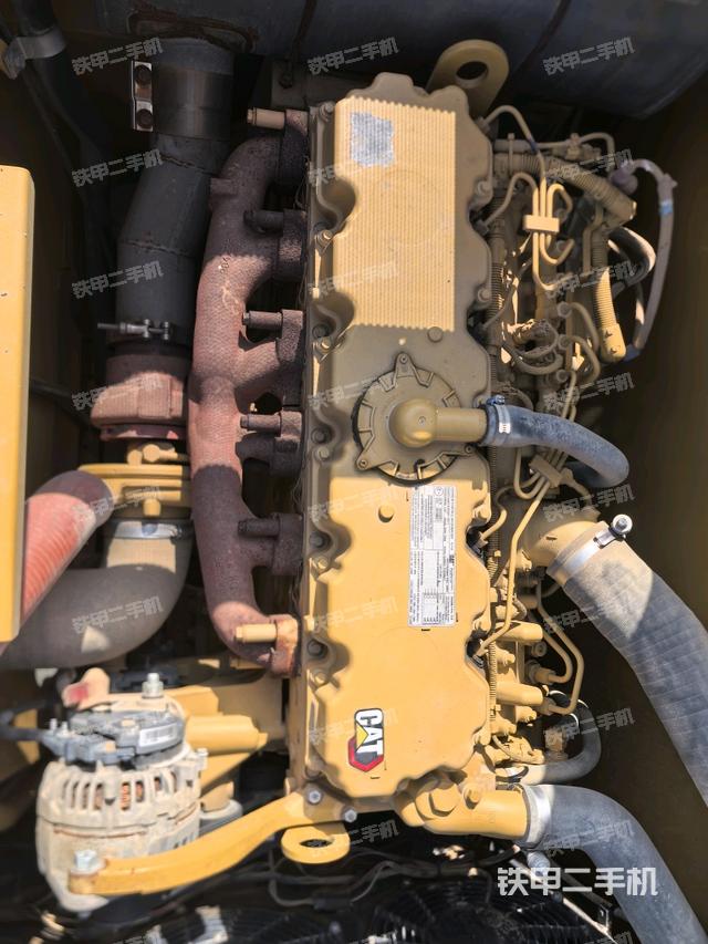 發(fā)動機(jī)室（上車部件）