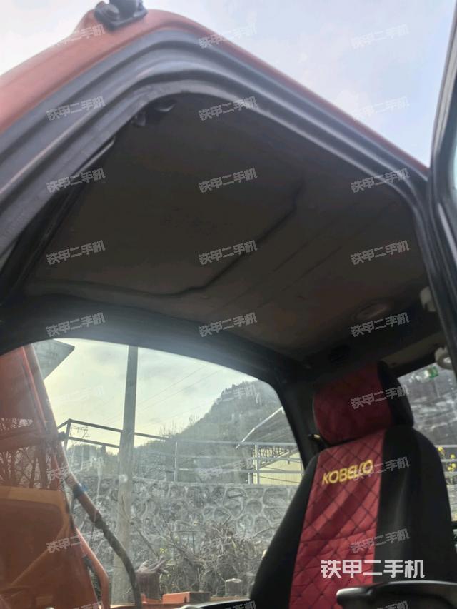 顶棚整体（驾驶室部分）