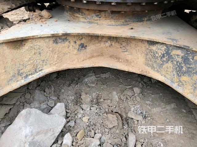 大臂根部?斜視(工作和回轉(zhuǎn)裝置) 大臂根部?斜視(工作和回轉(zhuǎn)裝置)