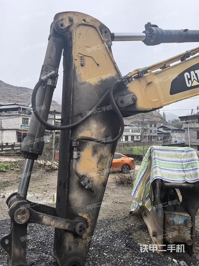 小臂整體左后（工作和回轉(zhuǎn)裝置）