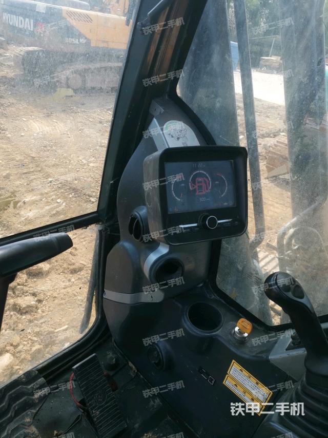 顯示屏?（駕駛室部分）