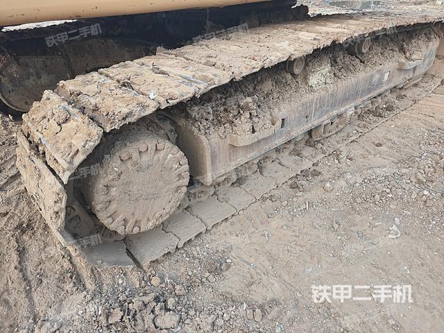 单侧履带整体（整机外观）