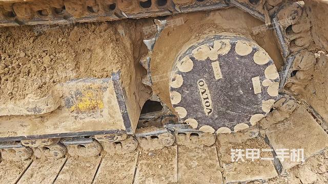 单侧履带整体（整机外观）