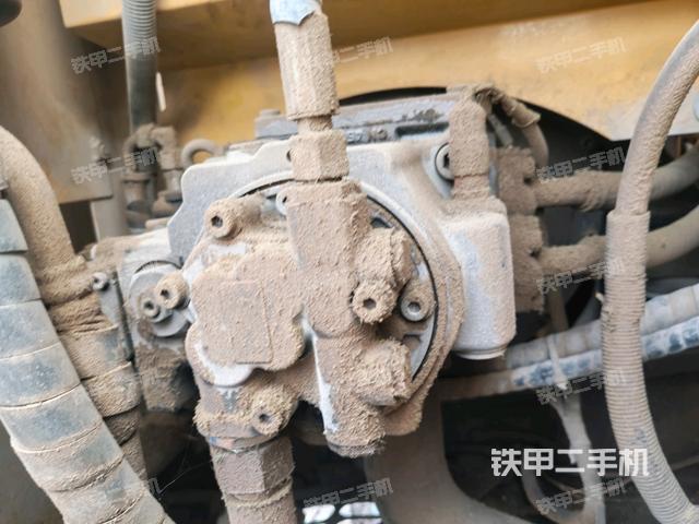液壓泵斜45?左(大件艙室) 液壓泵斜45?左(大件艙室)