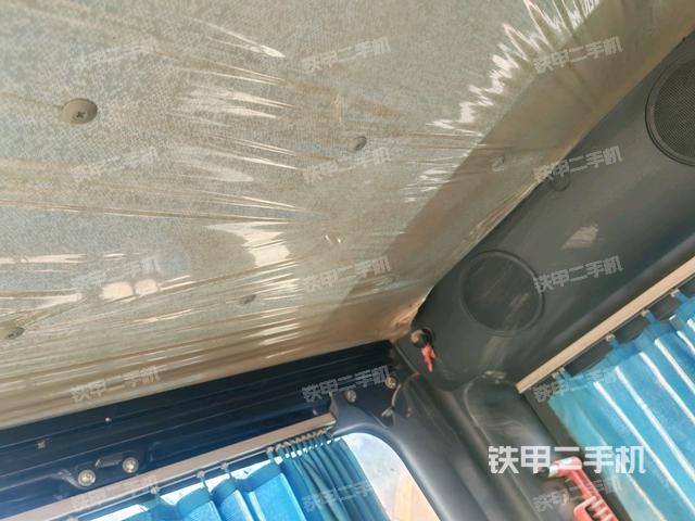 駕駛室左后45度(駕駛室部分) 駕駛室左后45度(駕駛室部分)