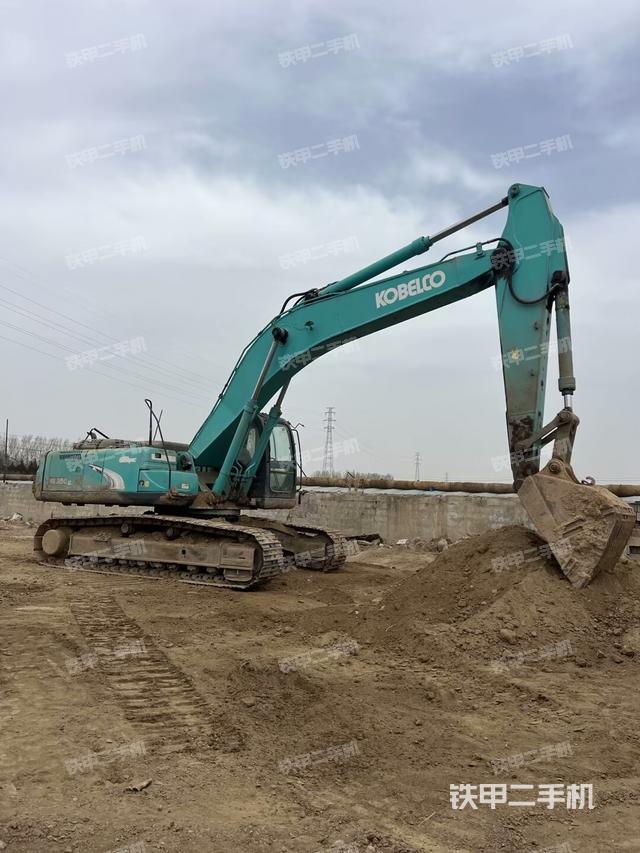 整機右后45°（整機外觀）