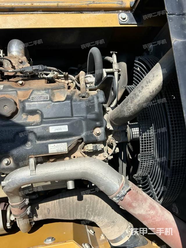 發(fā)動機室(上車部件) 發(fā)動機室(上車部件)