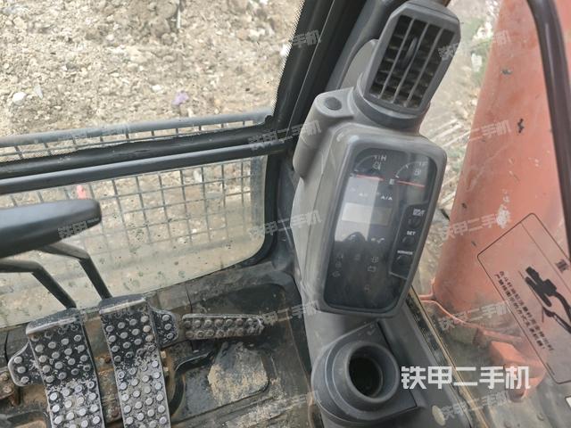 顯示屏?(駕駛室部分) 顯示屏?(駕駛室部分)