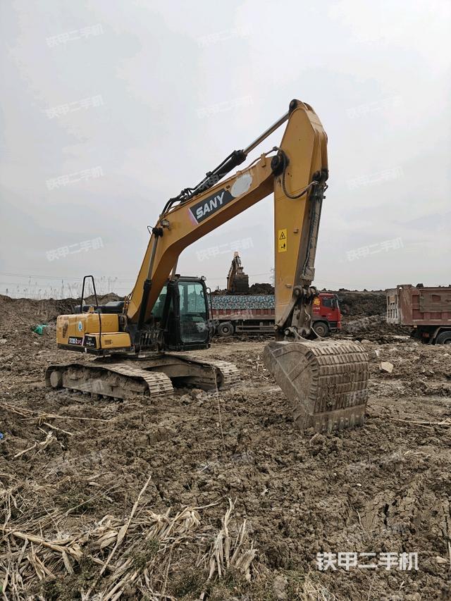 右前45(整機(jī)外觀) 右前45(整機(jī)外觀)