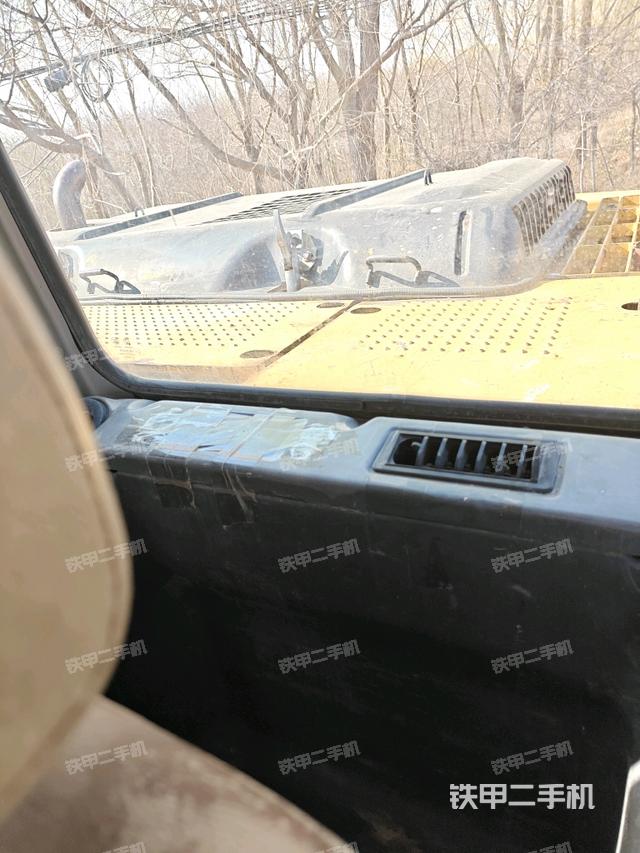 后窗玻璃角標(biāo)（駕駛室部分）