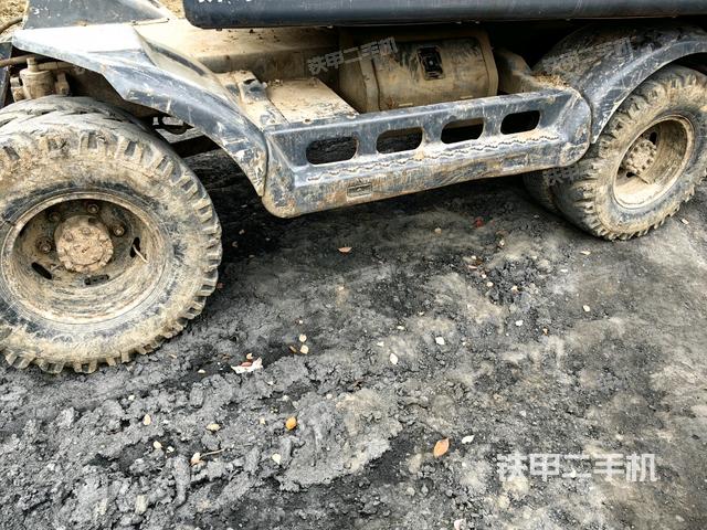 右側(cè)履帶整體?（行走機(jī)構(gòu)）