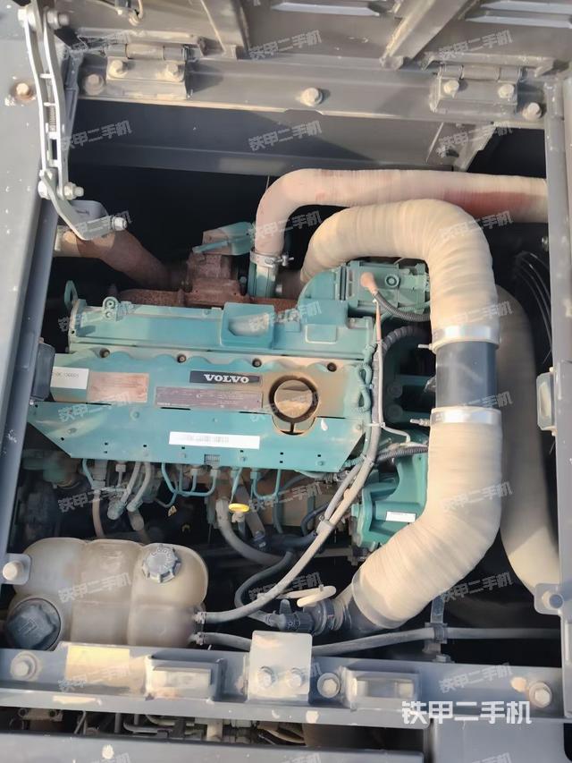 发动机整体俯视（整机外观）