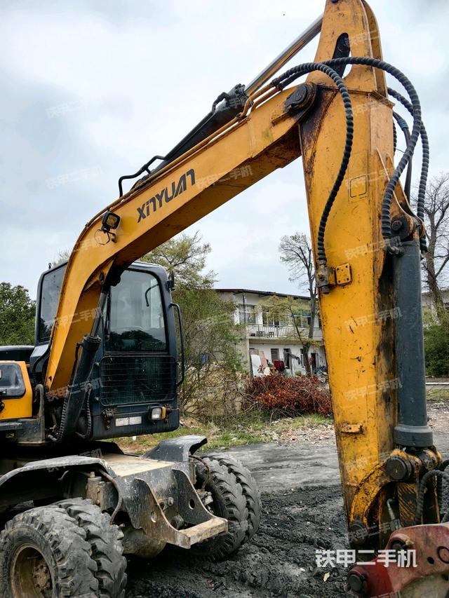 小臂整體右前（工作和回轉(zhuǎn)裝置）