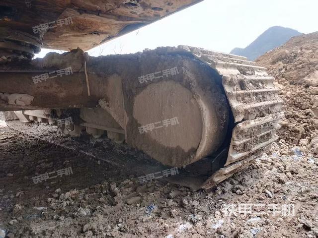 左側(cè)履帶整體?（行走機(jī)構(gòu)）