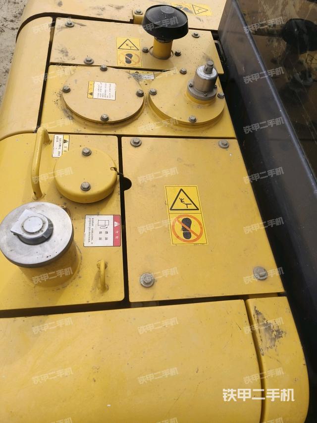 右導(dǎo)向輪（行走機(jī)構(gòu)）