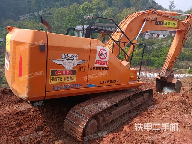 右后45(整機(jī)外觀) 右后45(整機(jī)外觀)