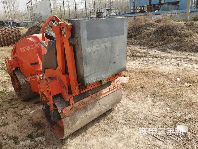 左后45°（壓路機(jī)整機(jī)外觀）