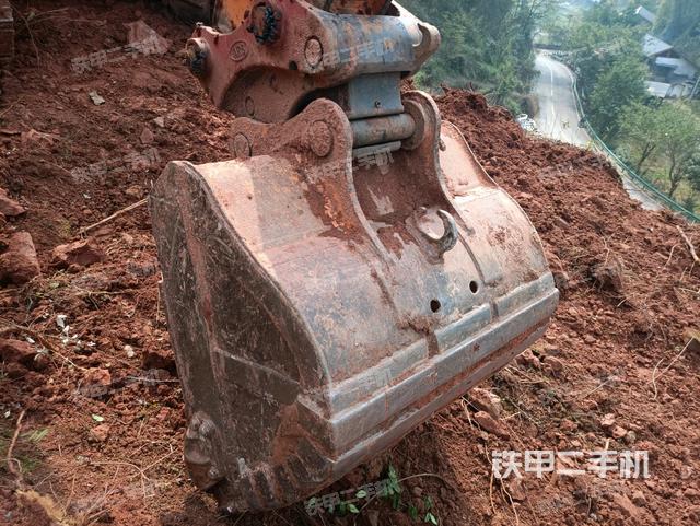 鏟斗45度(工作和回轉(zhuǎn)裝置) 鏟斗45度(工作和回轉(zhuǎn)裝置)