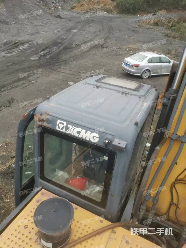 驾驶室顶部（整机外观）