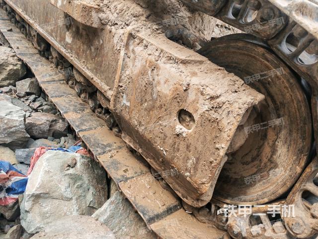 左側(cè)行走馬達蓋板(行走機構(gòu)) 左側(cè)行走馬達蓋板(行走機構(gòu))