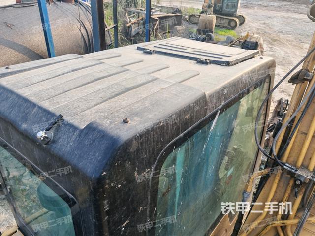 駕駛室頂部俯視(上車部件) 駕駛室頂部俯視(上車部件)