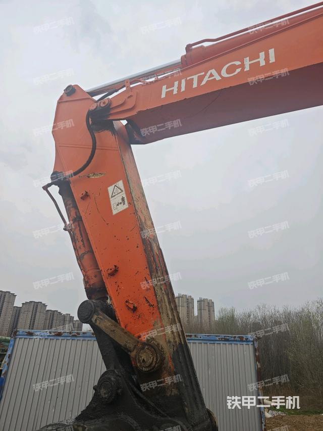 大臂整體?右側(工作和回轉裝置) 大臂整體?右側(工作和回轉裝置)