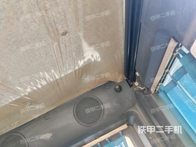 駕駛室正側(cè)(駕駛室部分) 駕駛室正側(cè)(駕駛室部分)
