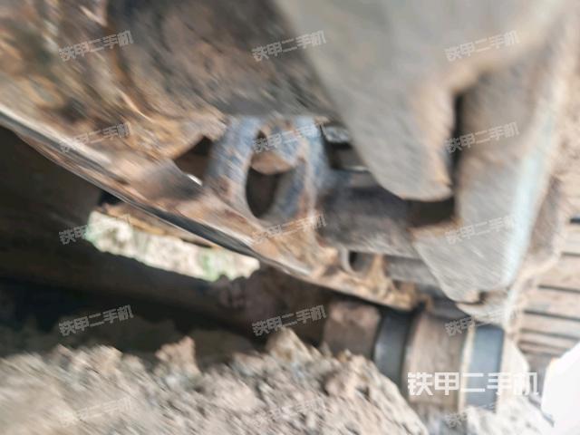 右側(cè)行走馬達蓋板(行走機構(gòu)) 右側(cè)行走馬達蓋板(行走機構(gòu))