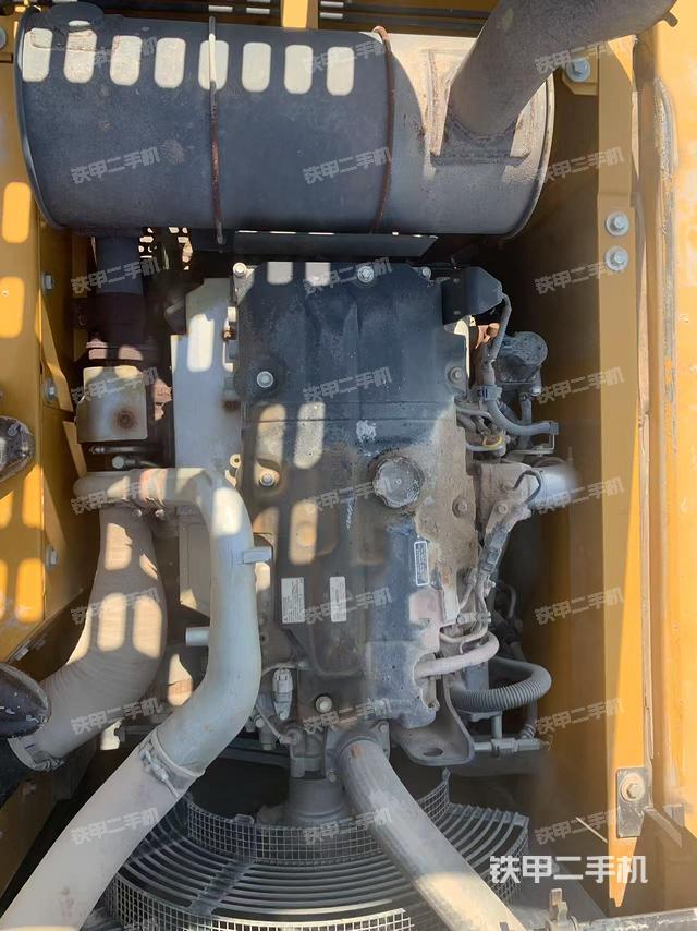 發(fā)動機整體俯視(整機外觀) 發(fā)動機整體俯視(整機外觀)