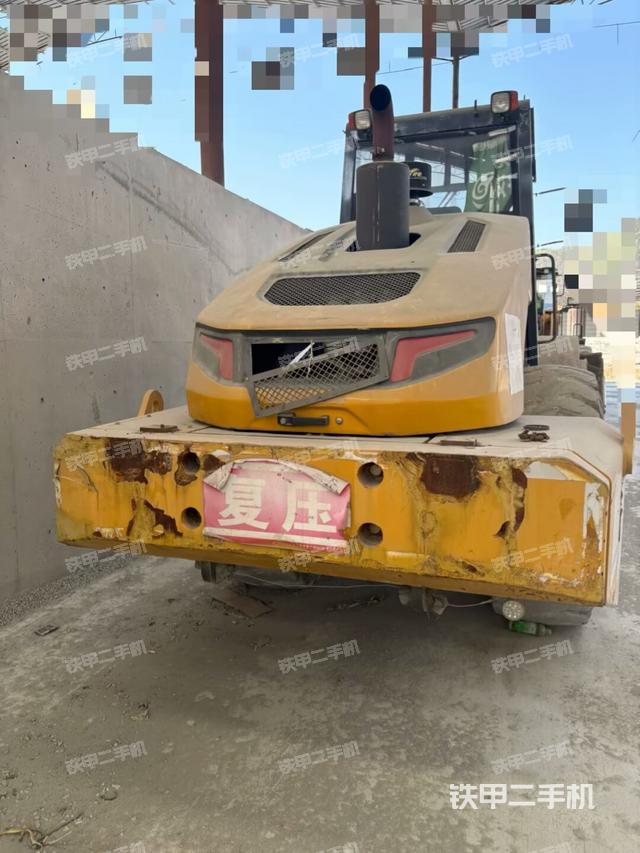 左后45°（壓路機整機外觀）