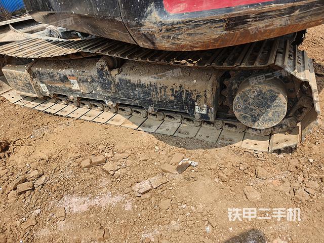 单侧履带整体（整机外观）