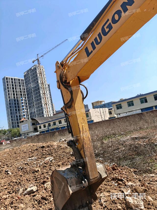 鏟斗45度(工作和回轉(zhuǎn)裝置) 鏟斗45度(工作和回轉(zhuǎn)裝置)