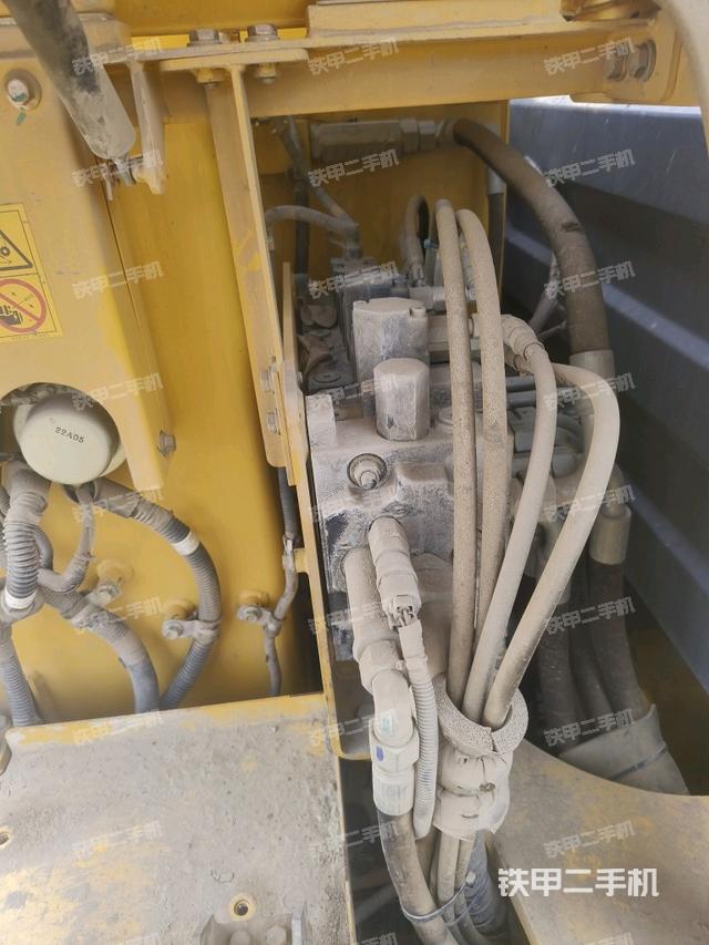 回轉(zhuǎn)馬達(dá)（上車部件）