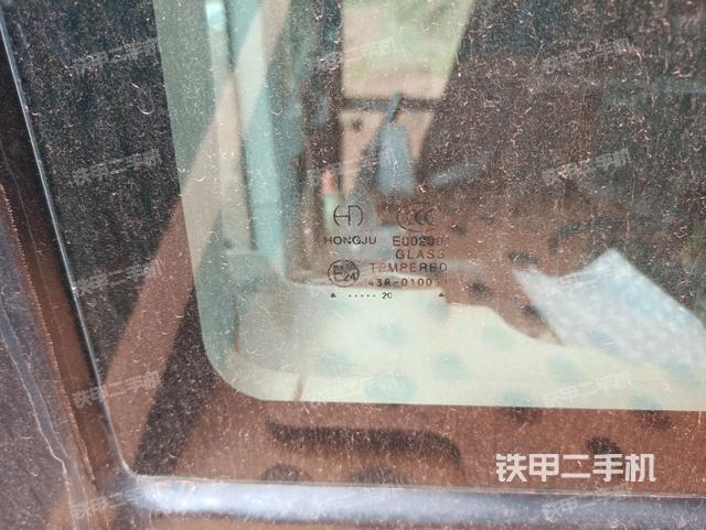 后窗玻璃角標(biāo)(駕駛室部分) 后窗玻璃角標(biāo)(駕駛室部分)