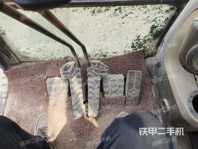 座椅左側(cè)控制臺(tái)/音響/含左手柄（駕駛室部分）