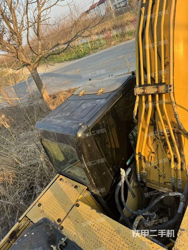 駕駛室頂部俯視（上車部件）