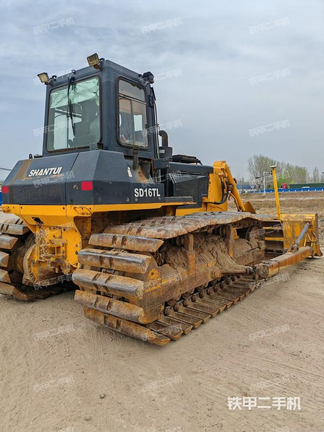 右后45°（推土機(jī)整車外觀）