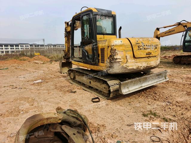 右后45(整機(jī)外觀) 右后45(整機(jī)外觀)