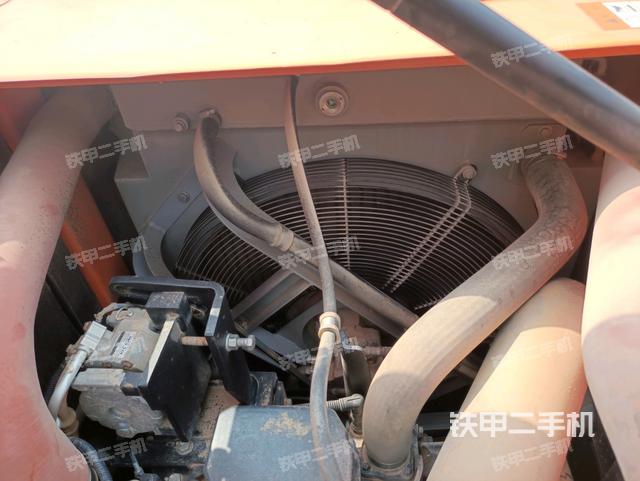 水箱+風(fēng)扇特寫(上車部件) 水箱+風(fēng)扇特寫(上車部件)