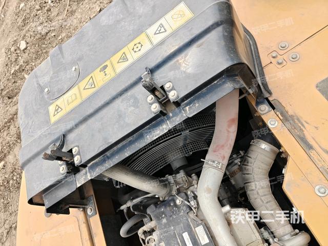 水箱+風(fēng)扇特寫(上車部件) 水箱+風(fēng)扇特寫(上車部件)