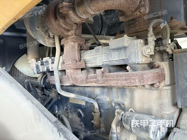 風(fēng)扇及皮帶（壓路機(jī)發(fā)動(dòng)機(jī)艙）