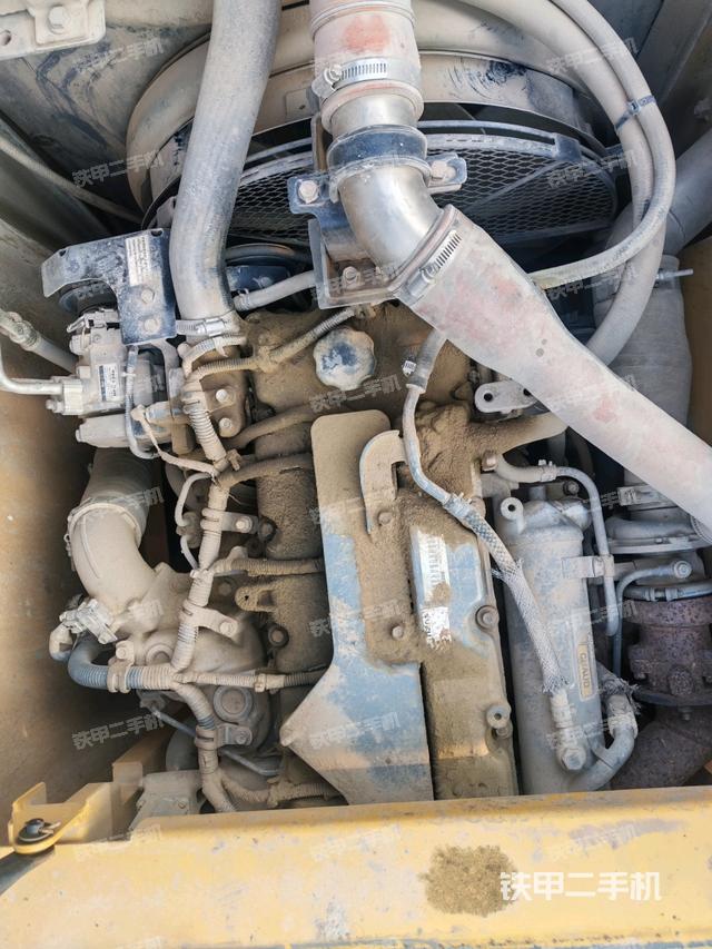 發(fā)動機室(上車部件) 發(fā)動機室(上車部件)