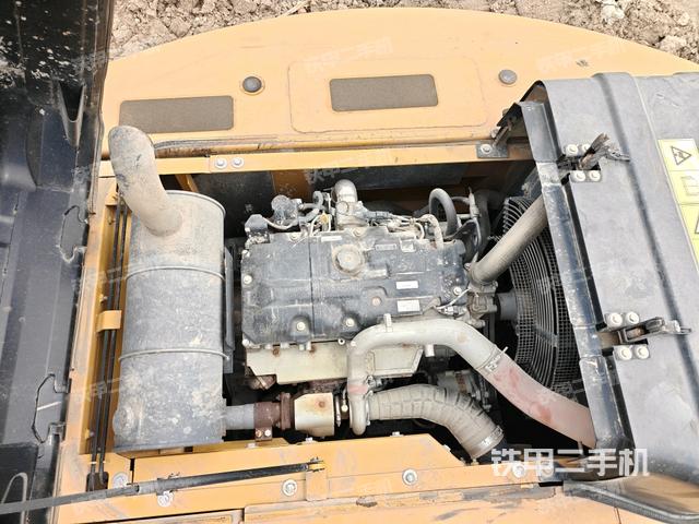 發(fā)動(dòng)機(jī)室(上車部件) 發(fā)動(dòng)機(jī)室(上車部件)