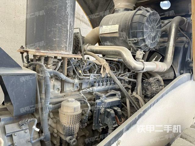 風(fēng)扇及皮帶（壓路機發(fā)動機艙）