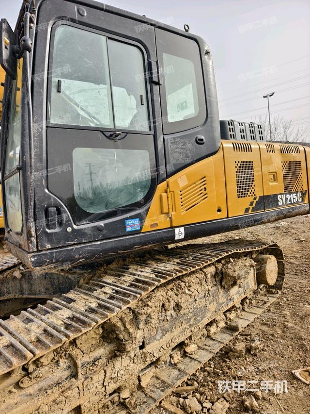 駕駛室左前45度（駕駛室部分）