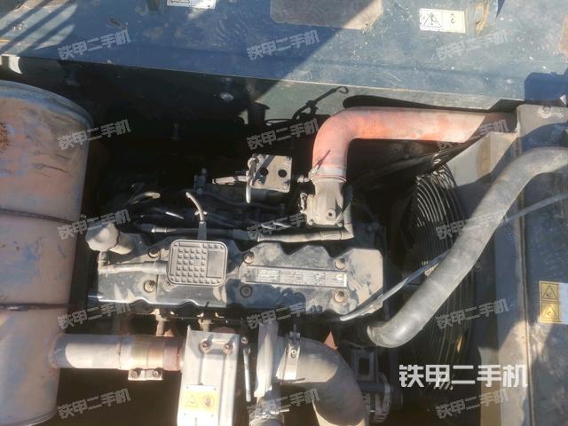氣門室蓋螺絲特寫（上車部件）