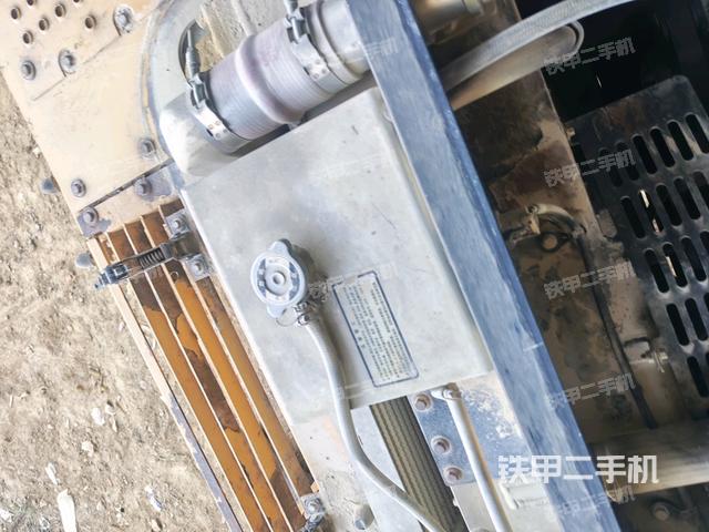 水箱+風(fēng)扇特寫(上車部件) 水箱+風(fēng)扇特寫(上車部件)
